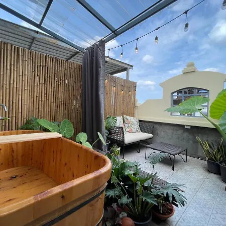 Central Old Town Cottage Bangkok Exterior photo