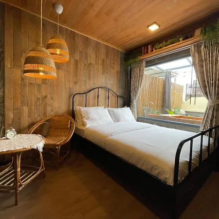 Central Old Town Cottage Bangkok Exterior photo