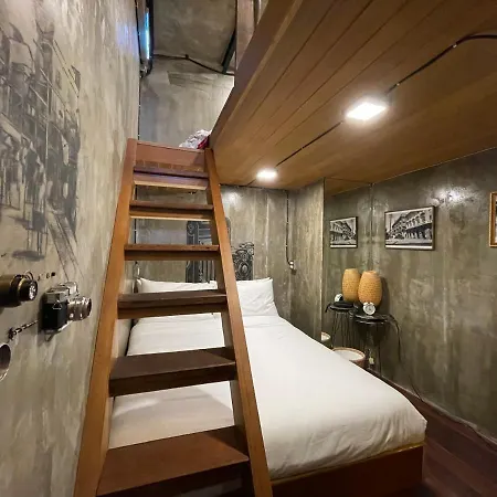 Central Old Town Cottage Bangkok Exterior photo